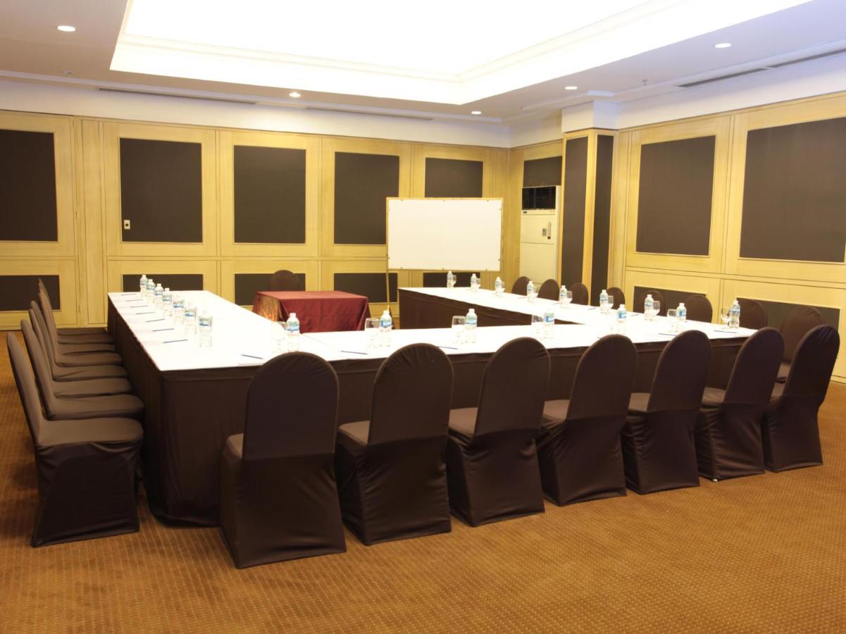 Summit Circle Cebu - Quarantine Hotel מראה חיצוני תמונה