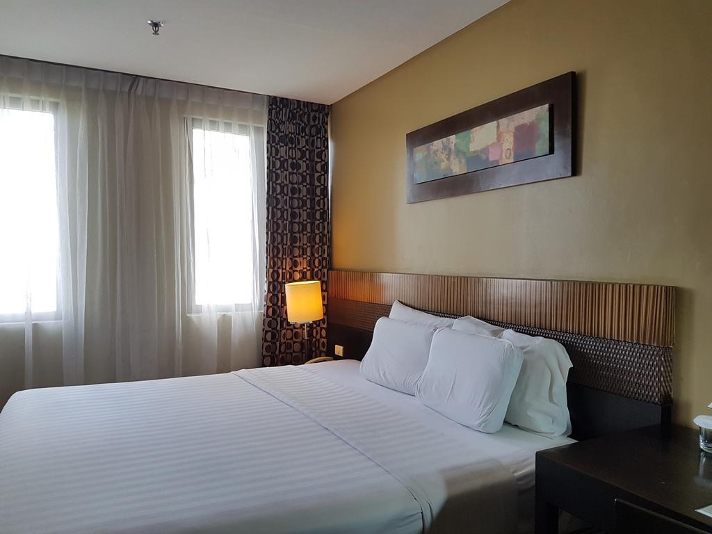 Summit Circle Cebu - Quarantine Hotel מראה חיצוני תמונה