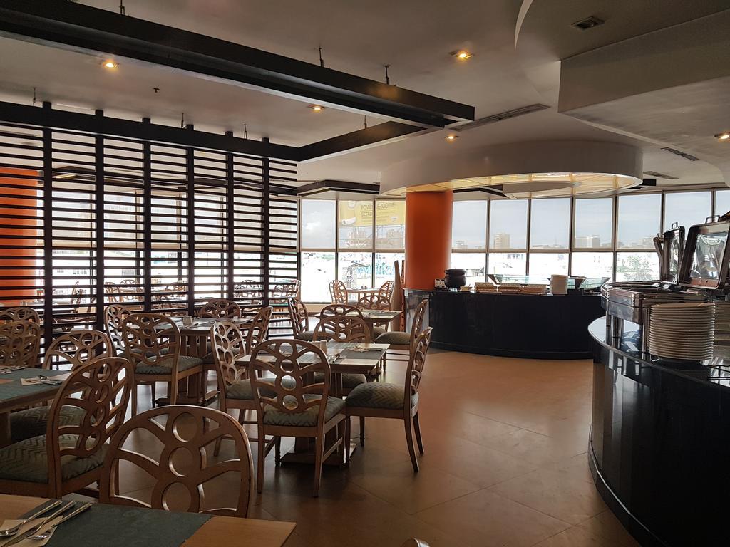 Summit Circle Cebu - Quarantine Hotel מראה חיצוני תמונה